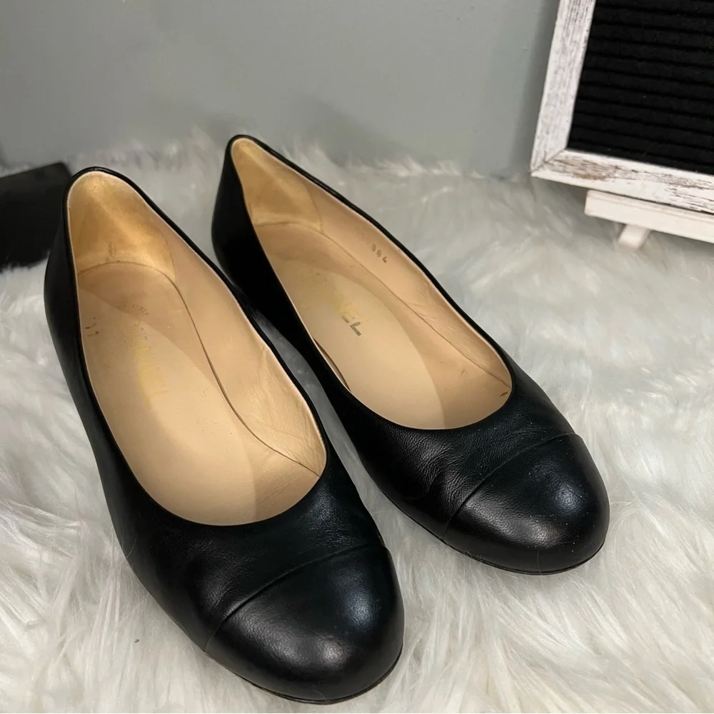 Chanel Black Lambskin Leather Pearl CC Logo Round Toe Low Block Heel Pump - 36C